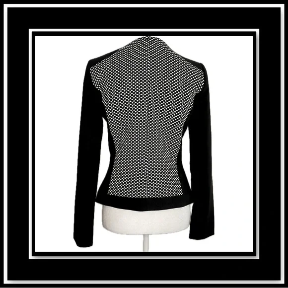 Tahari Arthur S. Levine Full Zip Jacket, size 2 - Picture 3 of 4